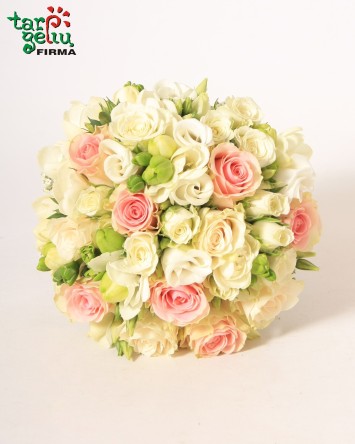 Wedding bouquet of roses