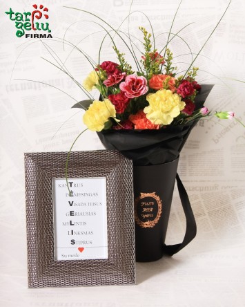 Коробка с цветами для мамы