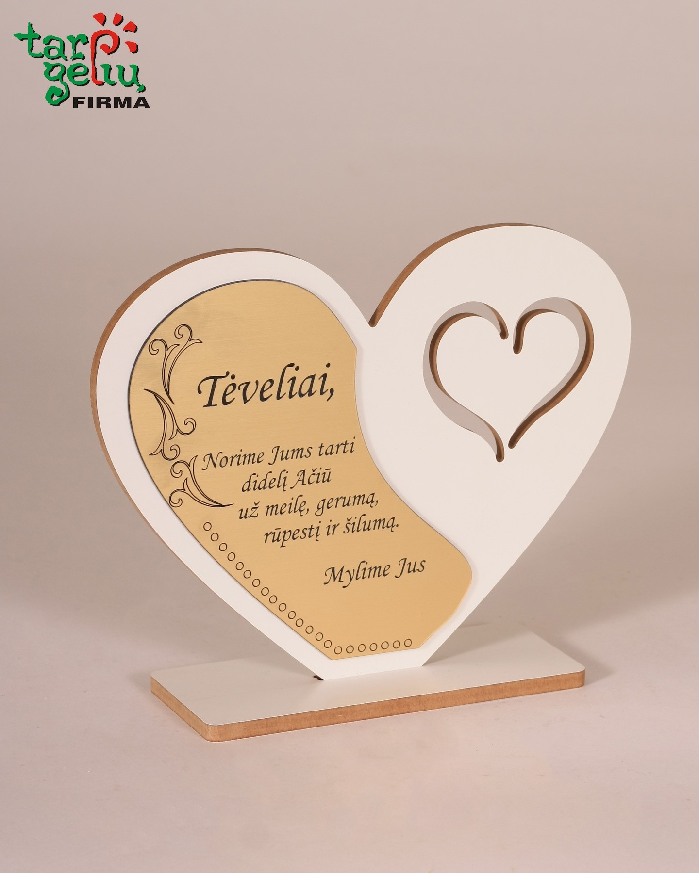 Pastatoma padėka tėveliams "Širdis"