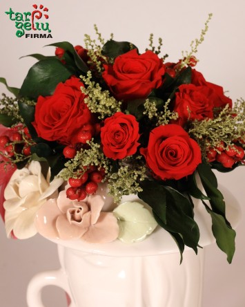 "Dama su skrybelaite"