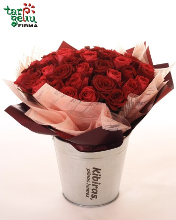 Rožių puokštė pilna meilės