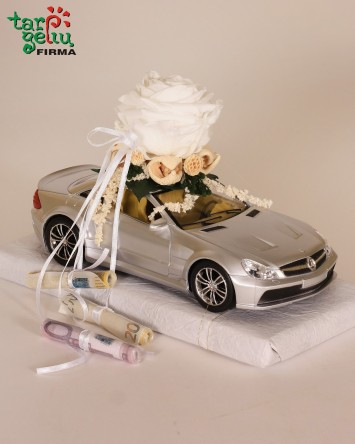 Jaunavedžių mašinytė...