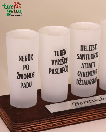 Stikliukų rinkinys bernvakario proga