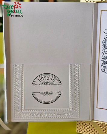 Sveikinimas rėmelyje su vokeliu "Auksinės vestuvės"