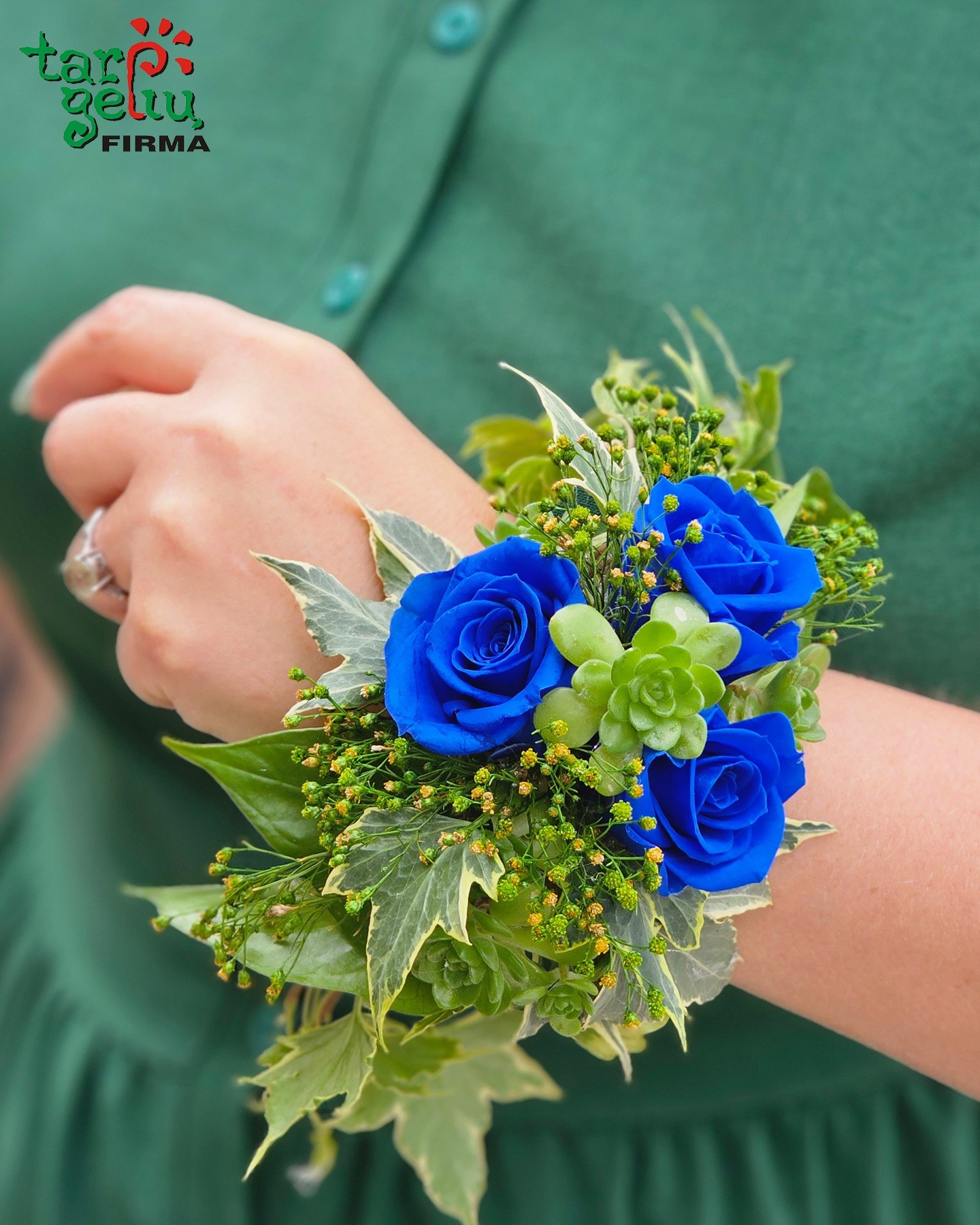 Puokštė-apyrankė ant riešo